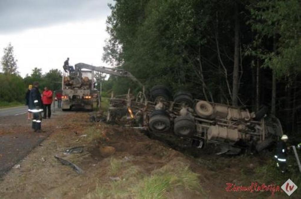 Traģiska autoavārija uz Gulbenes šosejas 