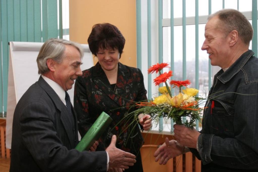 Darba devējus un pašvaldības sveic par veiksmīgu sadarbību