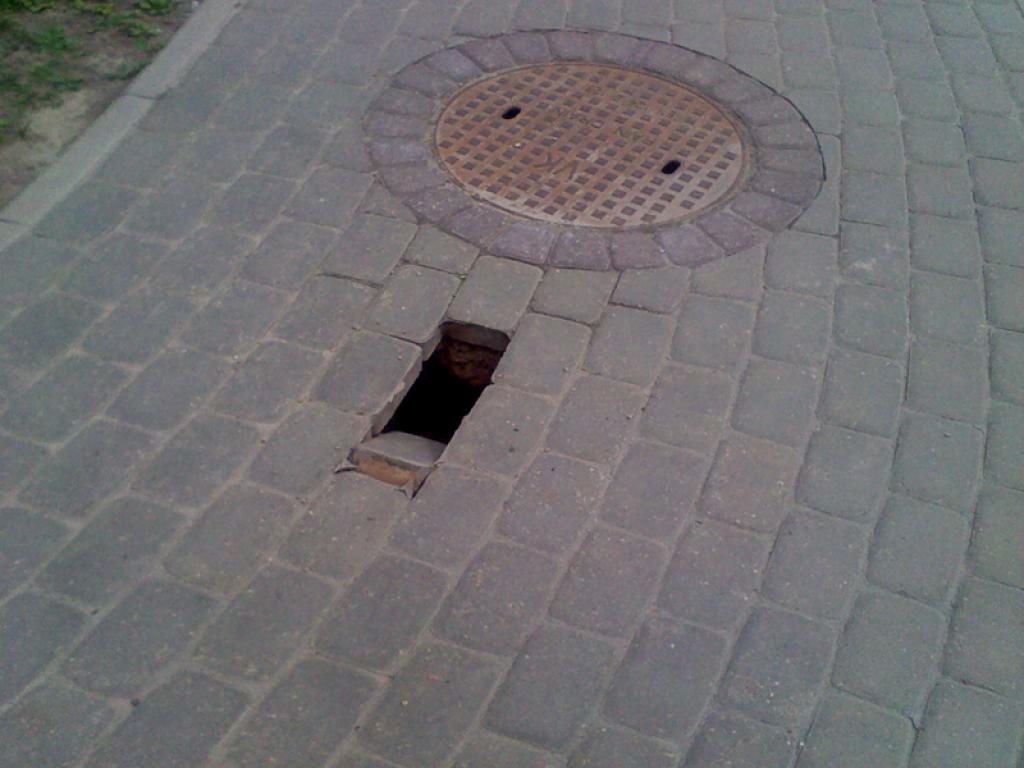 Vainīga vecā lietusūdens kanalizācija