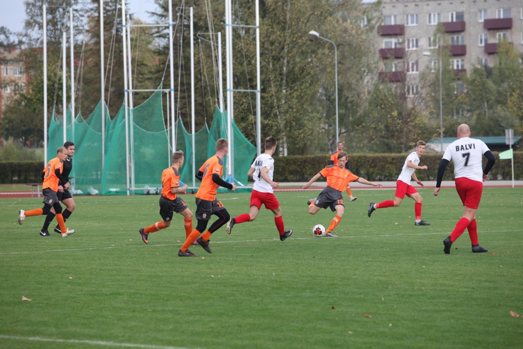 Gulbenes futbolisti noslēdzošajā spēlē zaudē