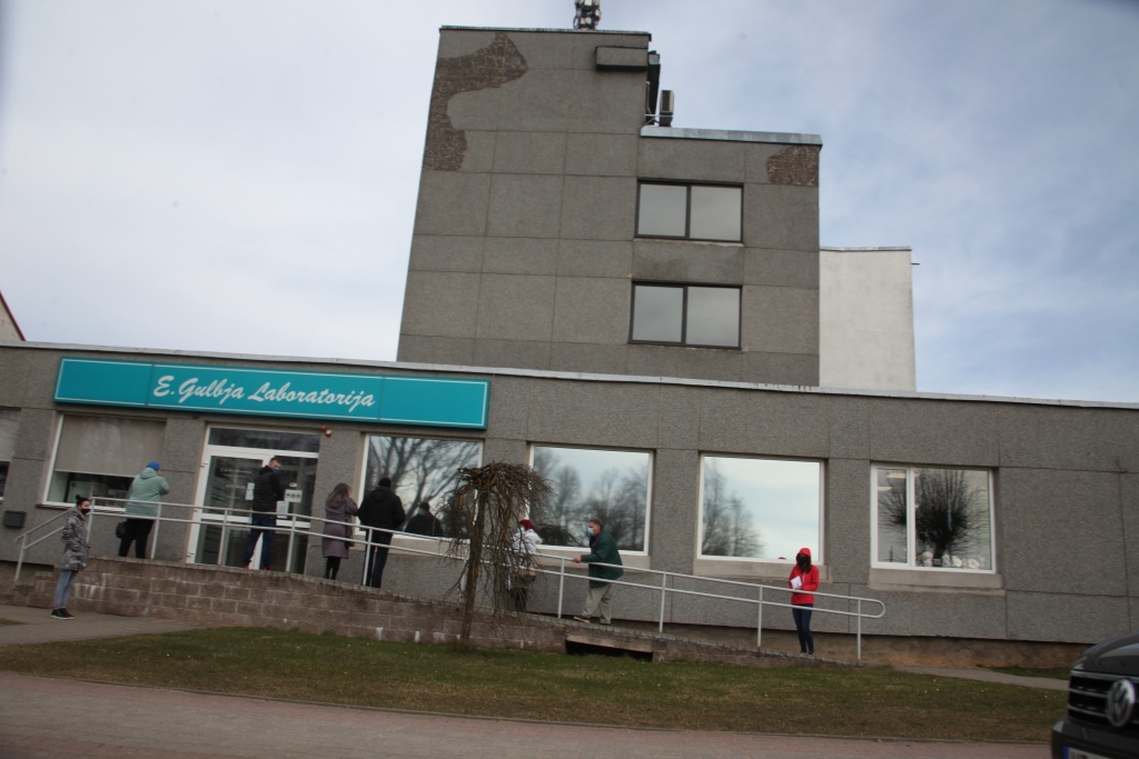 Covid-19 analīzes arī Gulbenes laboratorijās nodod pēc iepriekšēja pieraksta