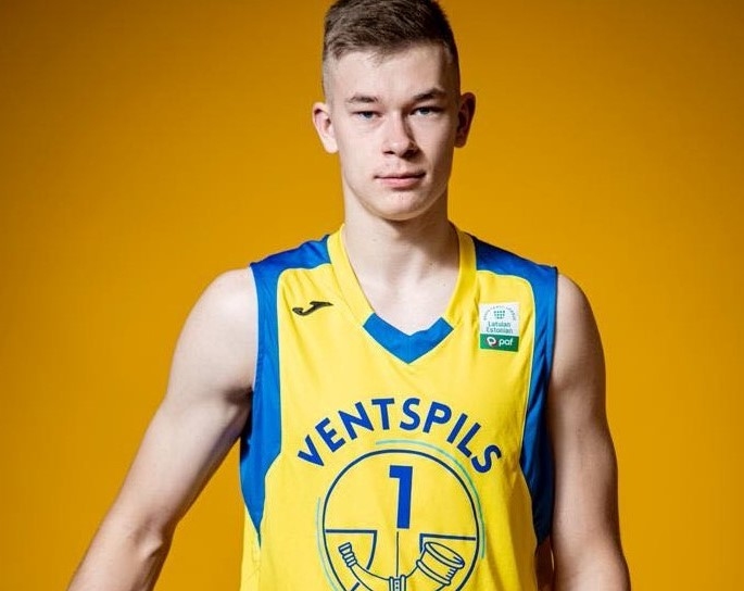 Gulbenietis Kristiāns Šulcs – Latvijas U19 junioru basketbola izlases kapteinis