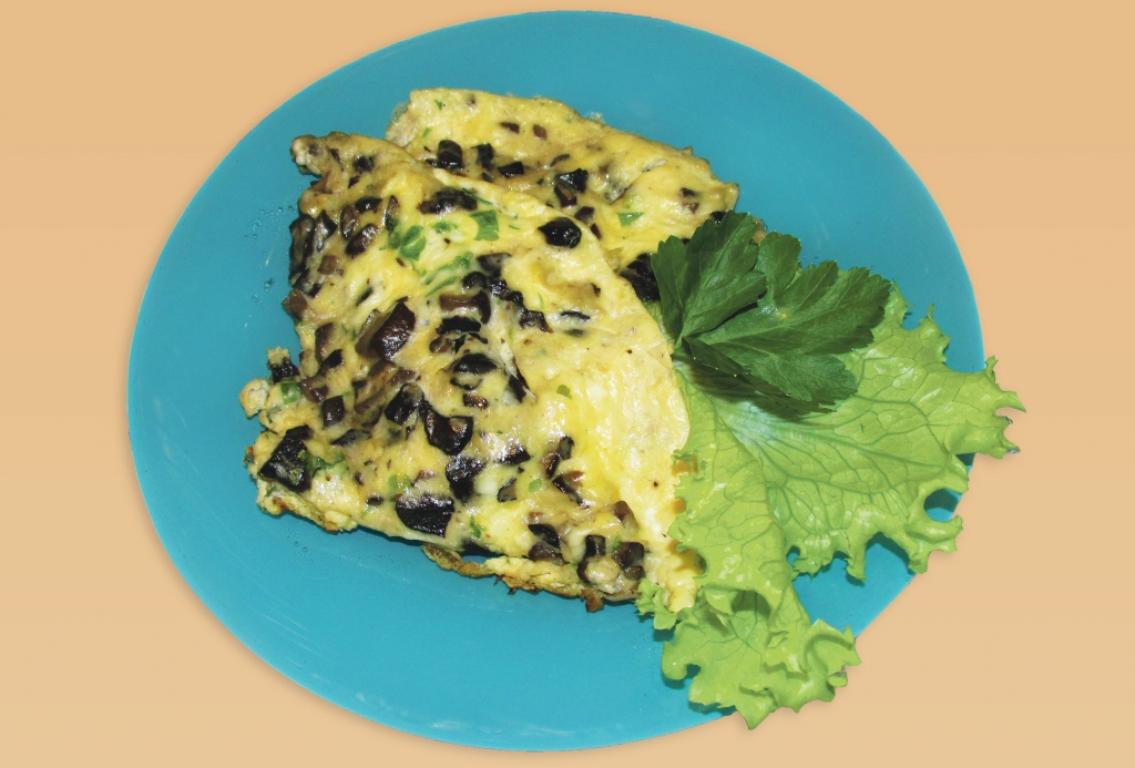 Omlete ar meža sēnēm