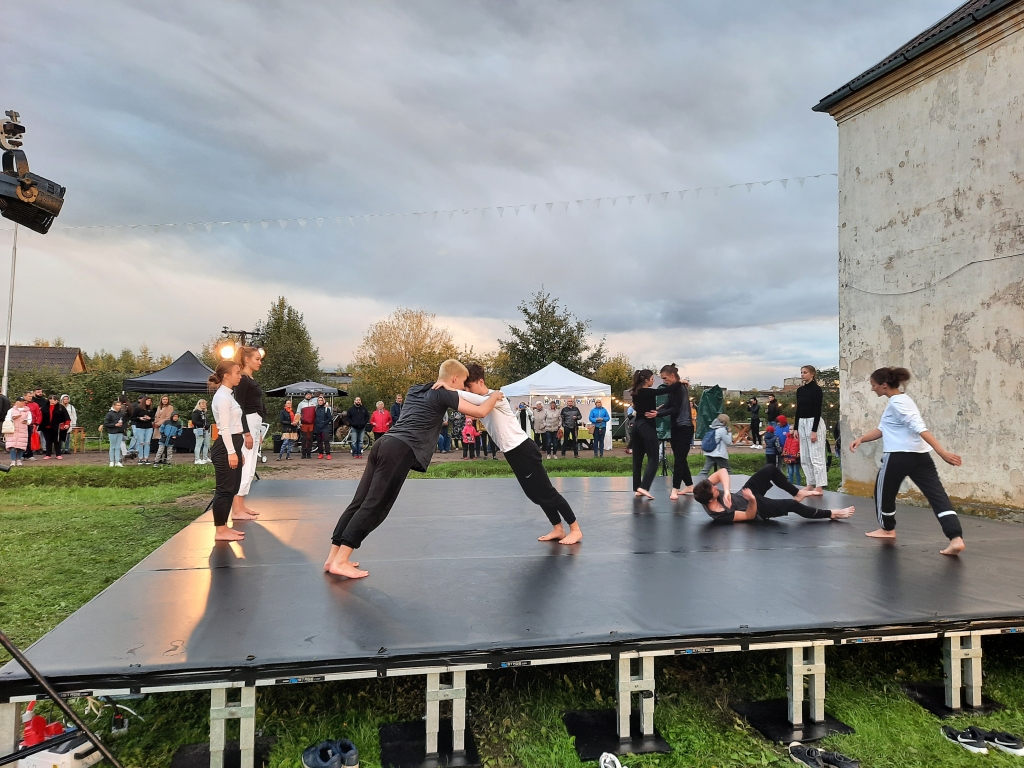 FOTO: Bānīša svētki Viestura ielā Gulbenē